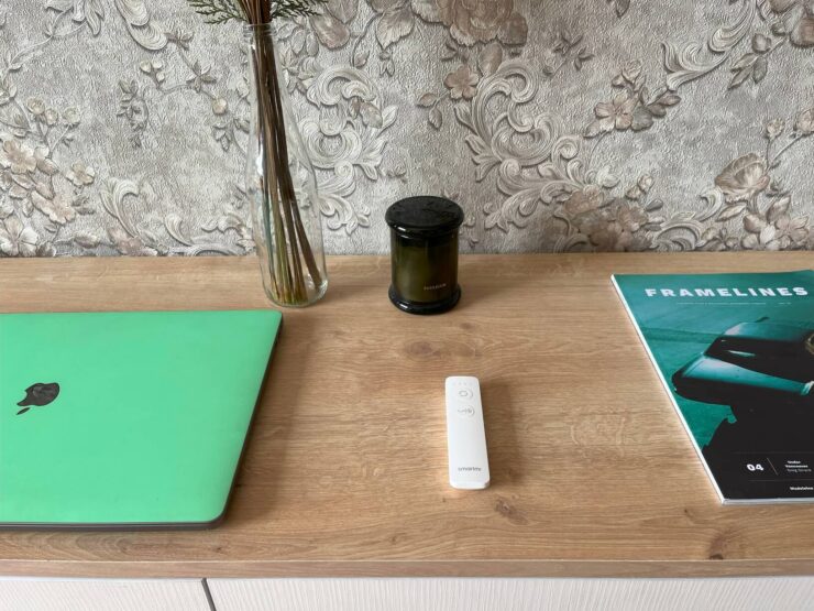 Вентилятор с пультом управления. Пульт очень компактный. Фото.