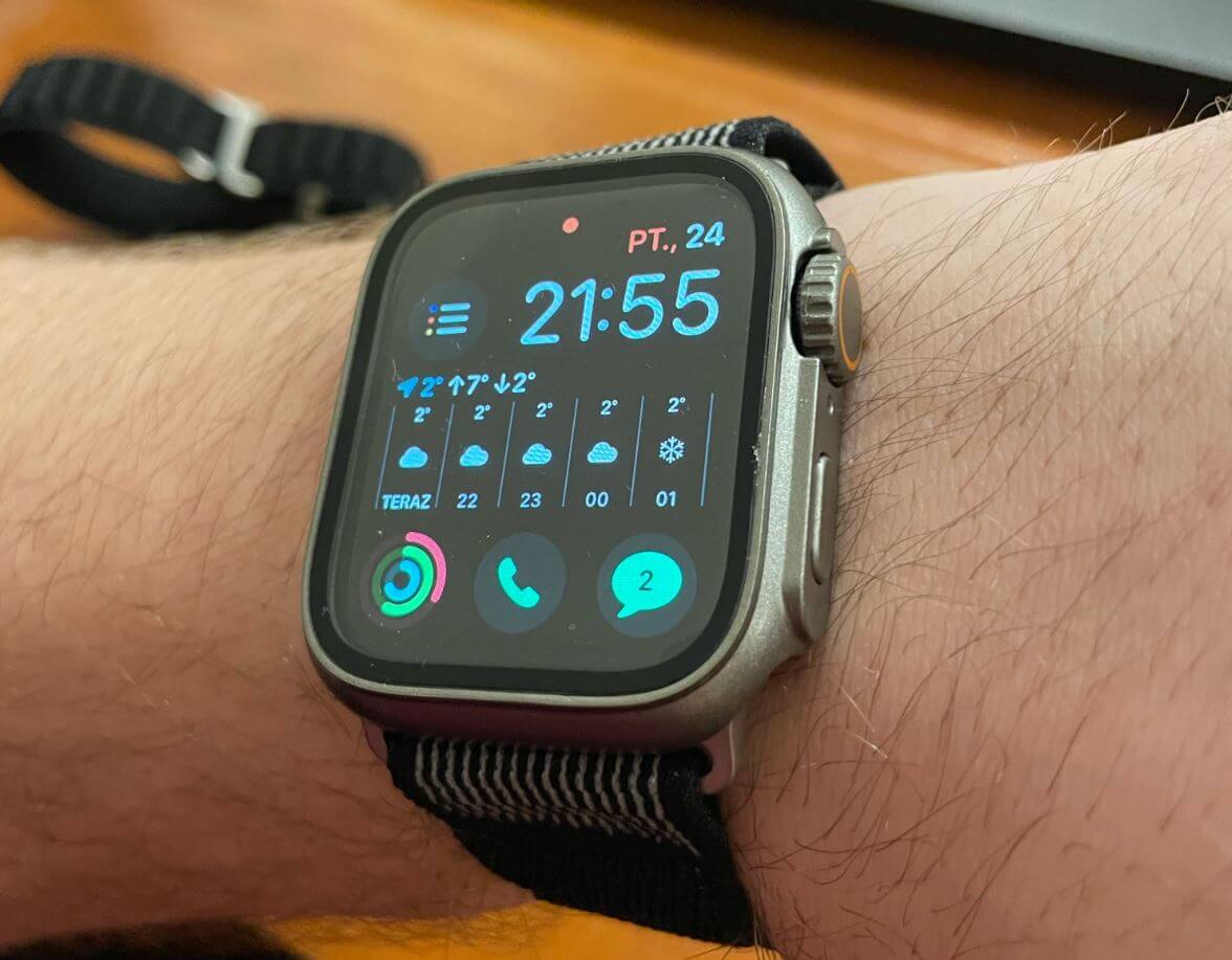 Encontrei uma maneira legal de transformar o Apple Watch normal em Ultra.  Sem mães, pais e empréstimos.  Esta é a melhor maneira de transformar a versão normal do Apple Watch Ultra.  Foto.