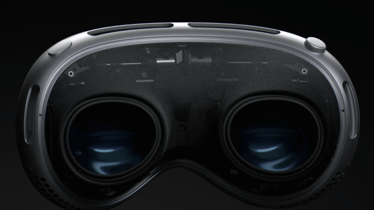 Как выглядит гарнитура Apple Vision Pro. Внутренне это очень сложная и продвинутая штука. Как выглядит гарнитура Apple Vision Pro. Внутренне это очень сложная и продвинутая штука. Фото.