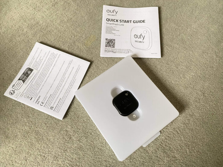 Трекер для поиска вещей. Трекер выглядит как обычный брелок. Трекер для поиска вещей. Трекер выглядит как обычный брелок. Фото.