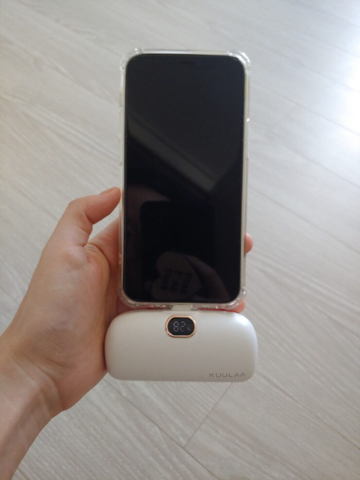 Внешний аккумулятор для телефона. С таким внешним аккумулятором даже не потребуются дополнительные провода. Внешний аккумулятор для телефона. С таким внешним аккумулятором даже не потребуются дополнительные провода. Фото.