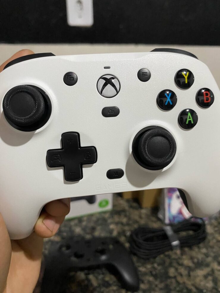 Геймпад для XBOX Series. Контроллер похож на оригинальный. Геймпад для XBOX Series. Контроллер похож на оригинальный. Фото.