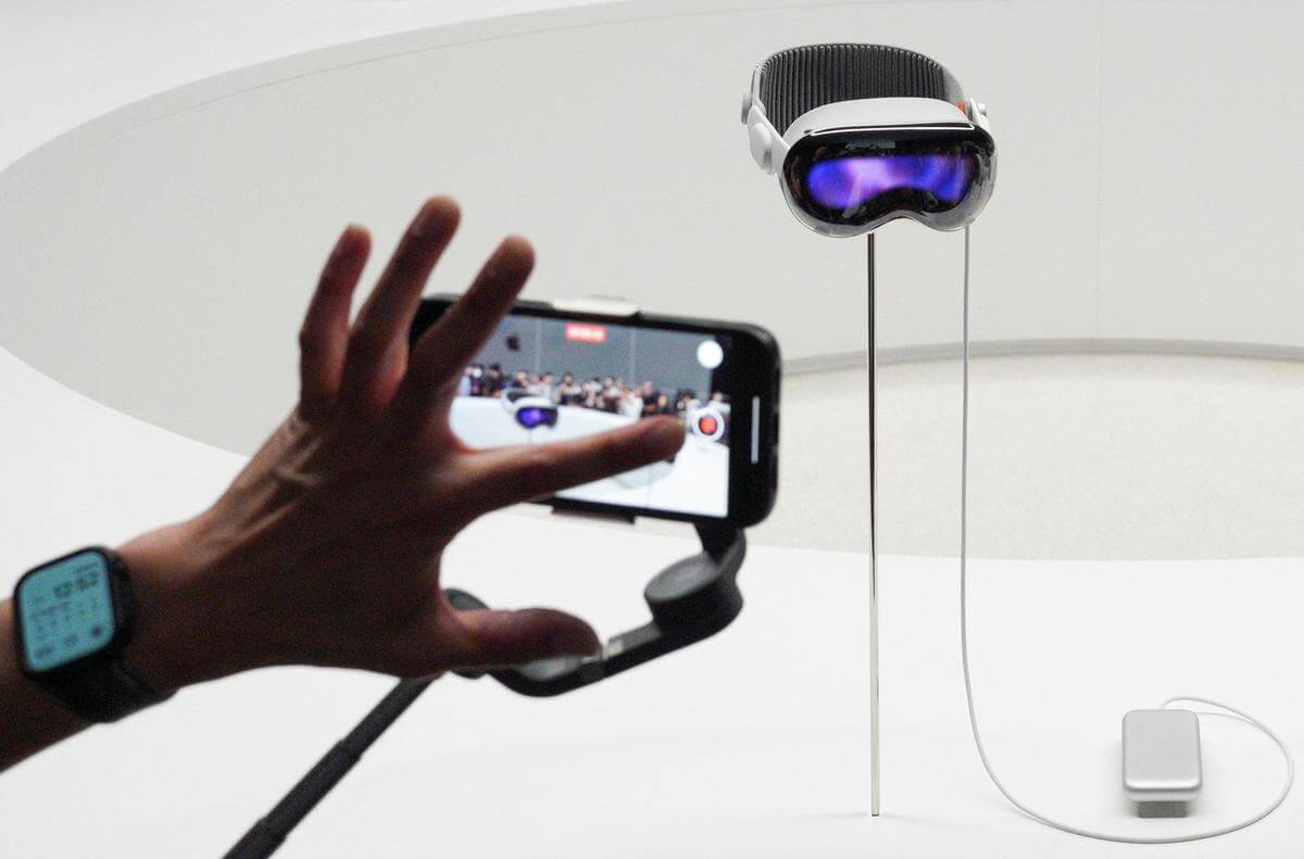 По факту Vision Pro намного технологичнее, чем нам рассказали. Фото.