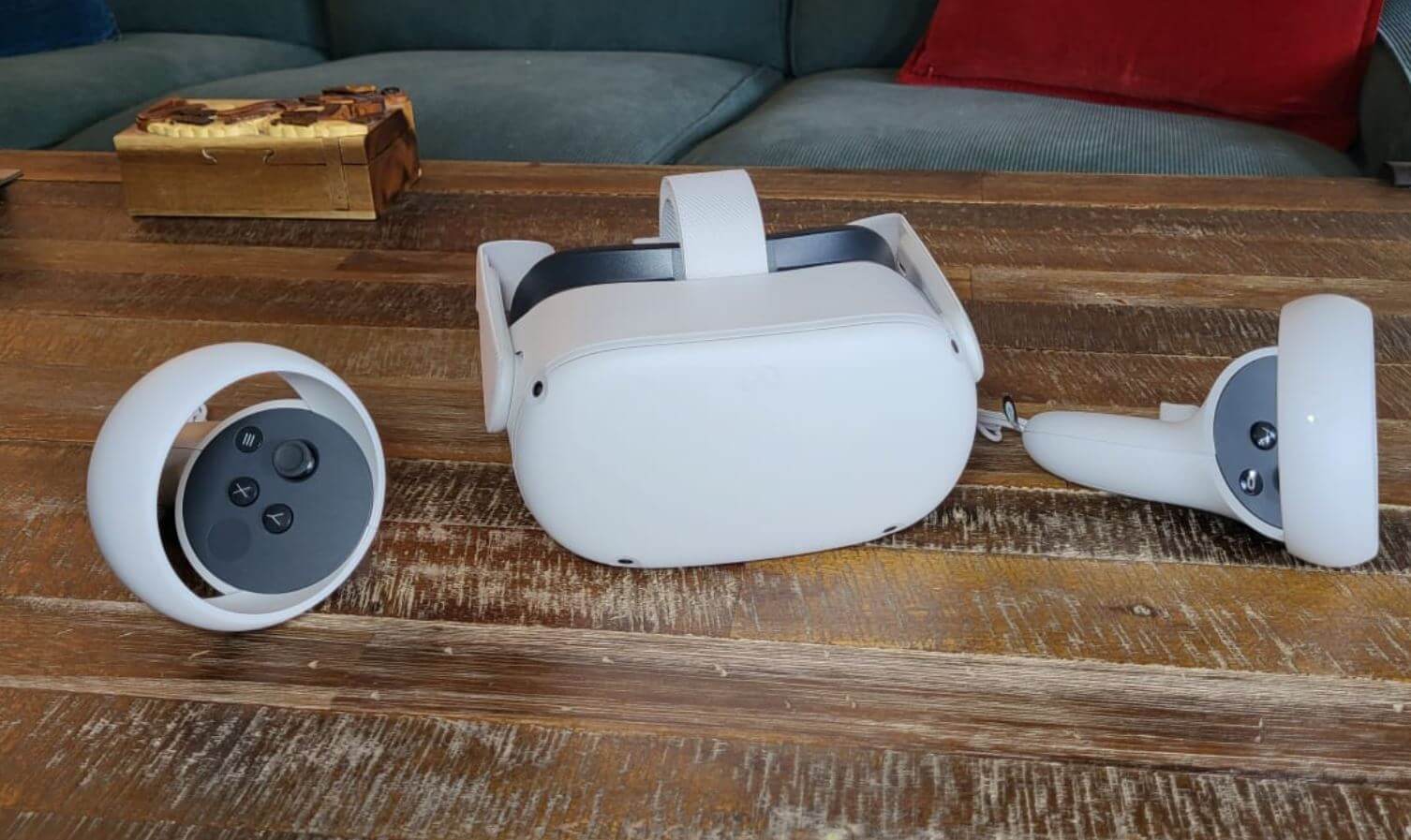 Лучшая VR-гарнитура 2023. Oculus Quest 2 — одна из самых лучших VR-гарнитур прямо сейчас. Лучшая VR-гарнитура 2023. Oculus Quest 2 — одна из самых лучших VR-гарнитур прямо сейчас. Фото.