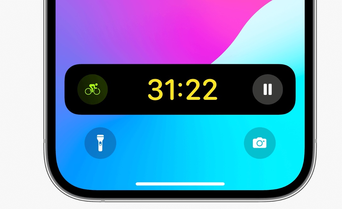Тренировку можно поставить на паузу прямо с Айфона. Фото.