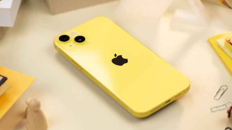 Как изменится iPhone 15 Pro. Светло-жёлтый цвет iPhone 15 Plus явно будет отличаться от оттенка iPhone 14. Как изменится iPhone 15 Pro. Светло-жёлтый цвет iPhone 15 Plus явно будет отличаться от оттенка iPhone 14. Фото.