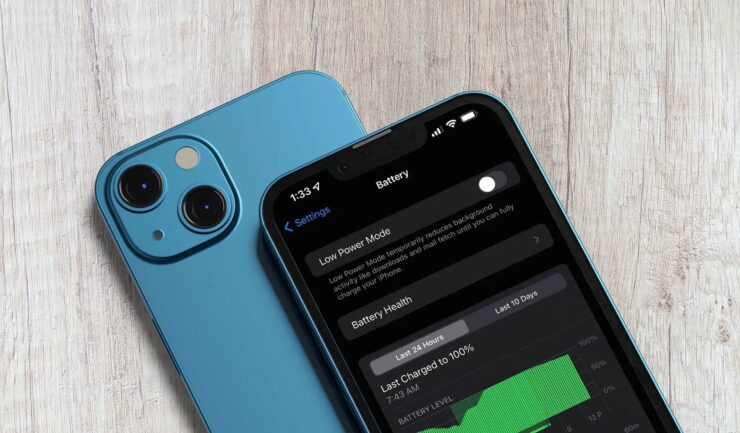 Съёмный аккумулятор для Айфона. Износ аккумулятора на iPhone является для него большой проблемой. Фото.