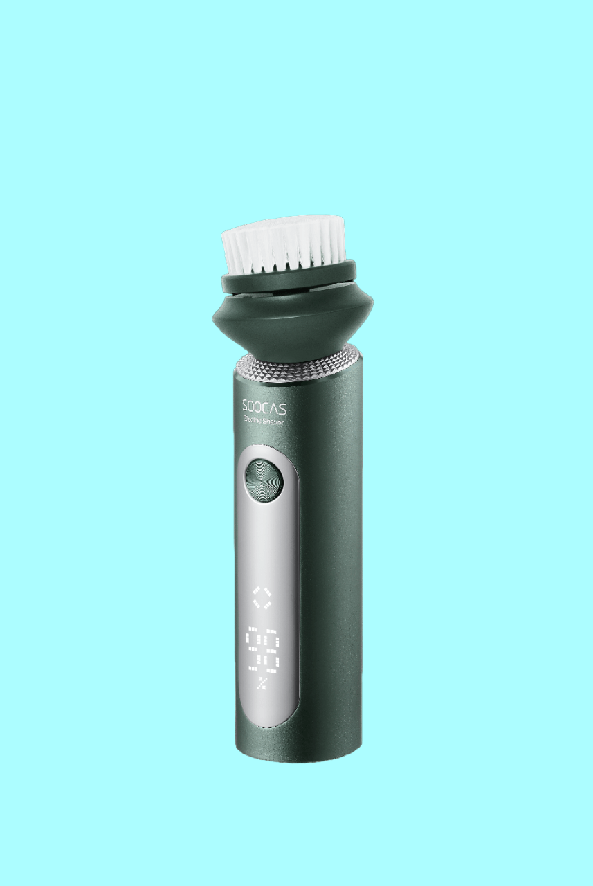 Массажная щетка для лица. И даже щетку для лица не забыли положить в коробку. Фото.