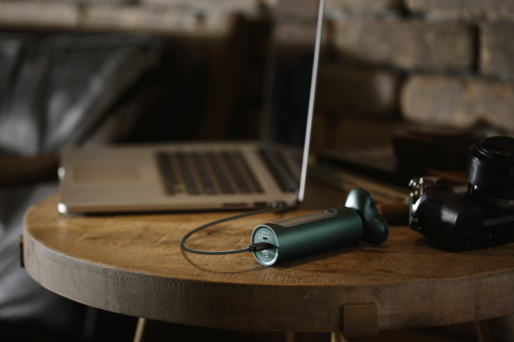 Какая электрическая бритва лучше. Зарядка с помощью USB-C добавляет удобства. Какая электрическая бритва лучше. Зарядка с помощью USB-C добавляет удобства. Фото.