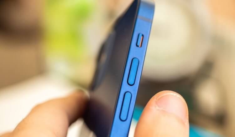 Что еще умеют кнопки громкости в Айфоне. Ими можно играть и открывать скрытые приложения. Фото.