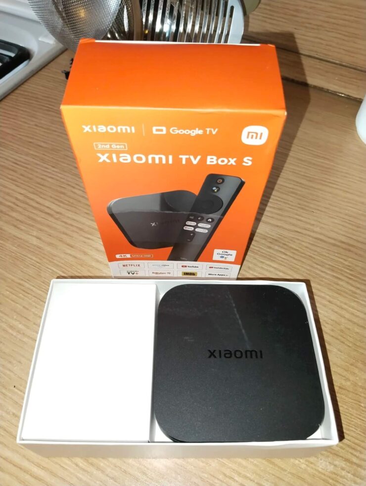 Андроид ТВ приставка 2023. Mi TV Box оживит любой старый телевизор. Фото.