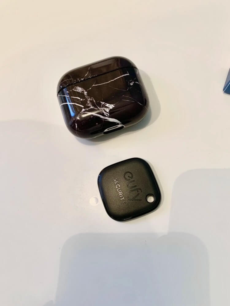 Лучший GPS трекер. Такой трекер можно просто повесить на ключи. Лучший GPS трекер. Такой трекер можно просто повесить на ключи. Фото.