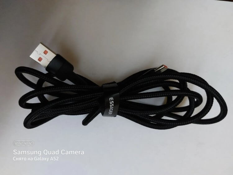 Провод USB Type-C. Провод прочный и прослужит вам долго. Провод USB Type-C. Провод прочный и прослужит вам долго. Фото.