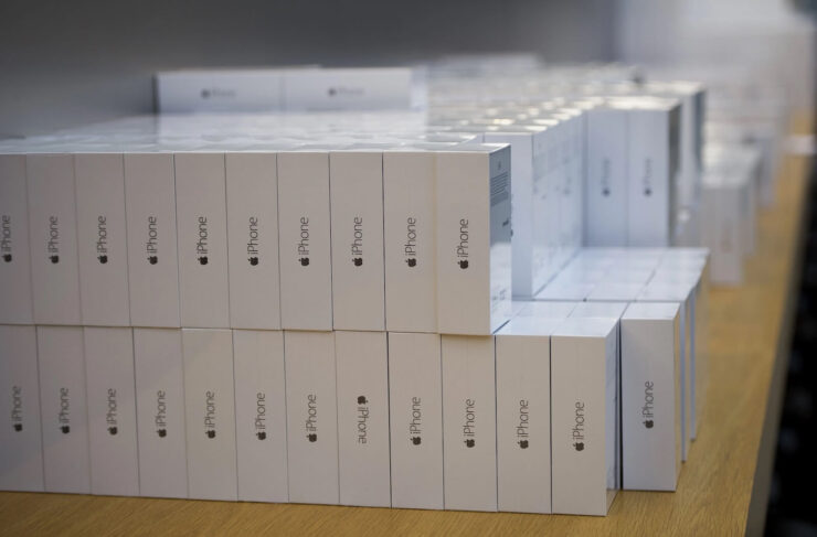 Работают ли авторизованные сервисные центры Apple в России. Параллельно импортированные Айфоны просто собирают и везут на ремонт в заграничные АСЦ. Работают ли авторизованные сервисные центры Apple в России. Параллельно импортированные Айфоны просто собирают и везут на ремонт в заграничные АСЦ. Фото.