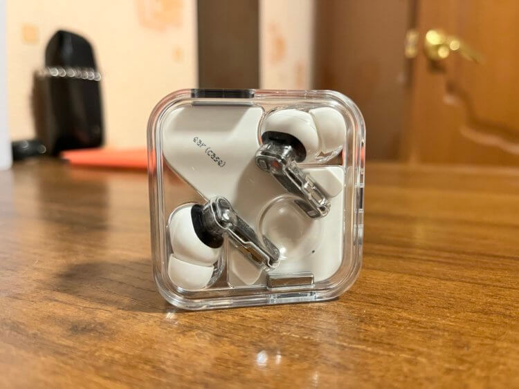 Nothing Ear — это AirPods Pro здорового человека. Круче наушников для Айфона и Андроида просто нет. Nothing Ear — это AirPods Pro здорового человека. Круче наушников для Айфона и Андроида просто нет. Фото.