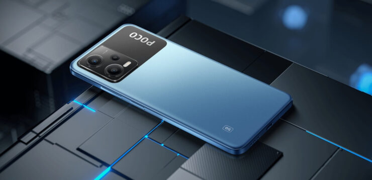 Недорогой телефон с хорошей камерой. От POCO X5 Pro обычная версия отличается черной вставкой вокруг камеры. Фото.