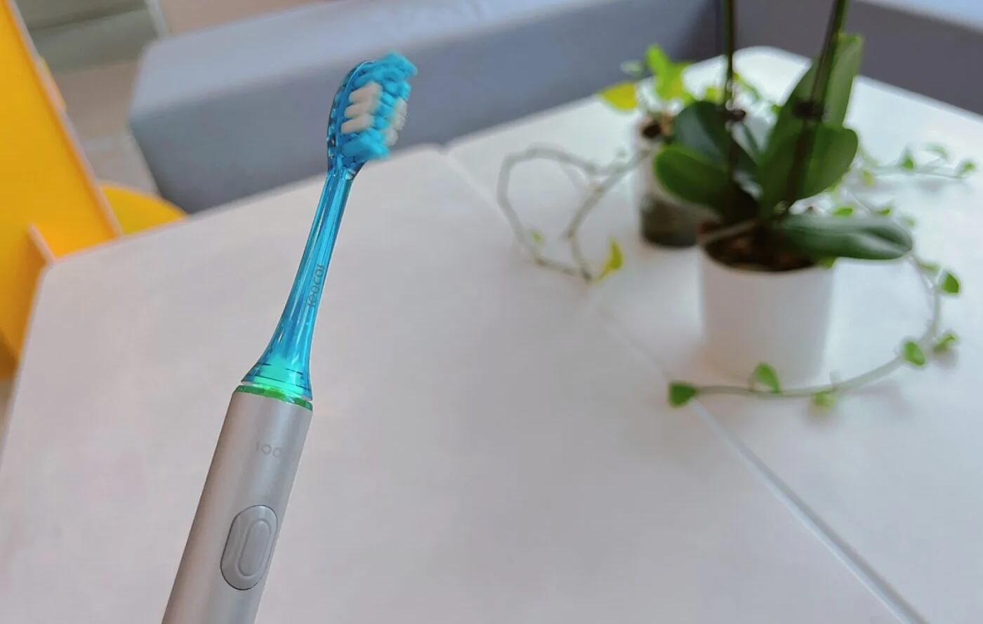 Чем отличается звуковая зубная щётка. Soocas Spark — звуковая зубная щётка в корпусе из металла. Фото.