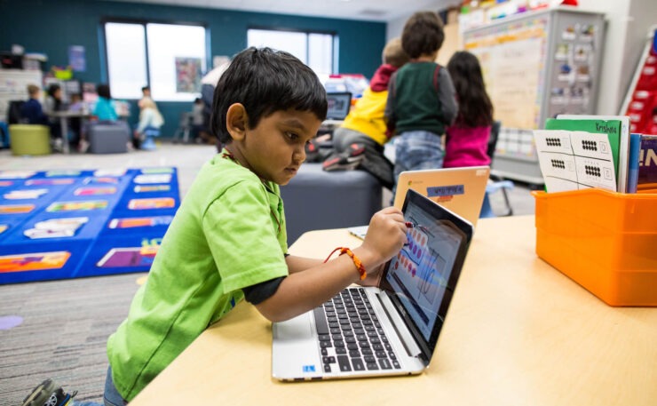 Что лучше: MacBook или Хромбук. Хромбуки дешёвые, но очень уж слабые технически. Фото.