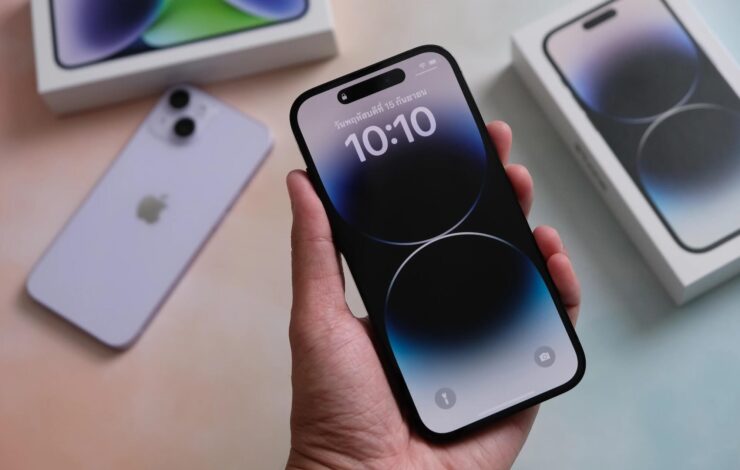 Ушла ли Apple из России. Даже на iPhone 14 выскакивает рекомендация установить российский софт. Ушла ли Apple из России. Даже на iPhone 14 выскакивает рекомендация установить российский софт. Фото.