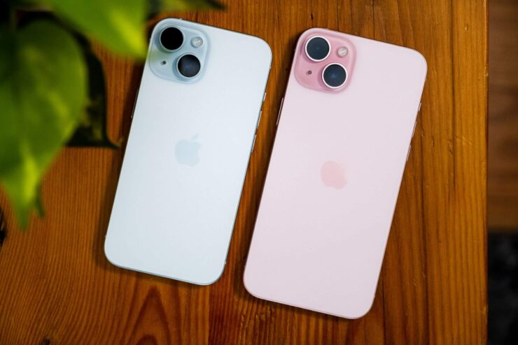 Стоит ли покупать iPhone 15 Plus. iPhone 15 Plus даст вам удобный экран с большой диагональю. Стоит ли покупать iPhone 15 Plus. iPhone 15 Plus даст вам удобный экран с большой диагональю. Фото.