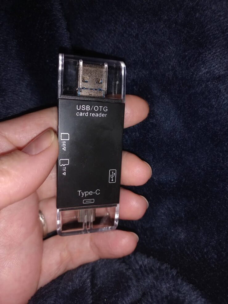 Можно ли вставить в Айфон карту памяти. Карты памяти к Айфону можно было подключить и раньше, но теперь это стало сделать проще. Фото.