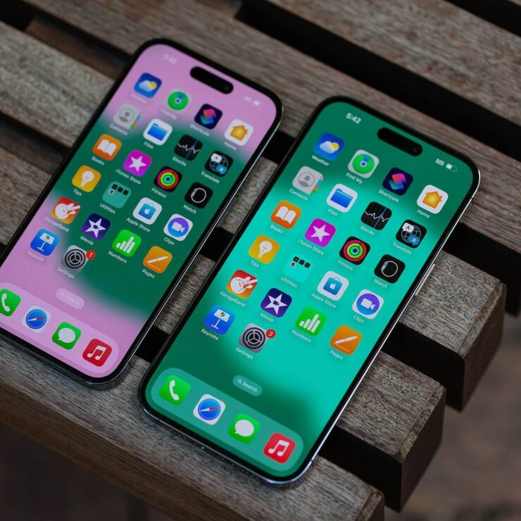 Цена Айфон Ультра. iPhone Ultra будет больше даже iPhone 14 Pro Max. Фото.