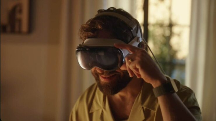 Какая камера будет в iPhone Ultra. С помощью кнопки на Vision Pro можно записывать объемные видео. Фото.