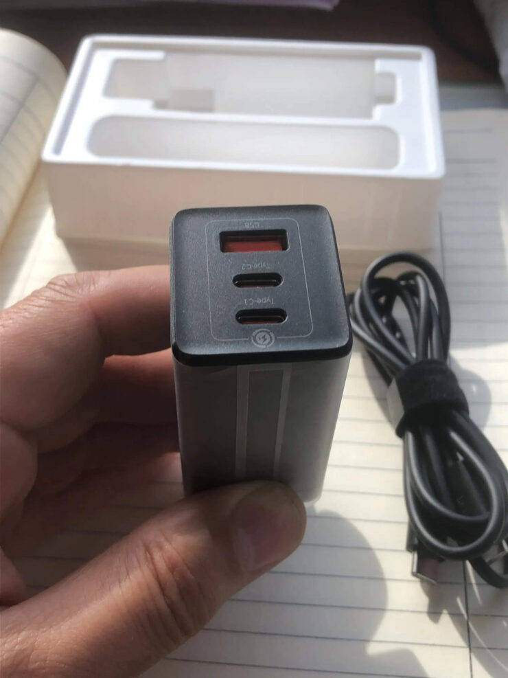 Быстрая зарядка на Айфон. Такая зарядка подойдет не только к Айфону, но и любому Андроиду. Быстрая зарядка на Айфон. Такая зарядка подойдет не только к Айфону, но и любому Андроиду. Фото.