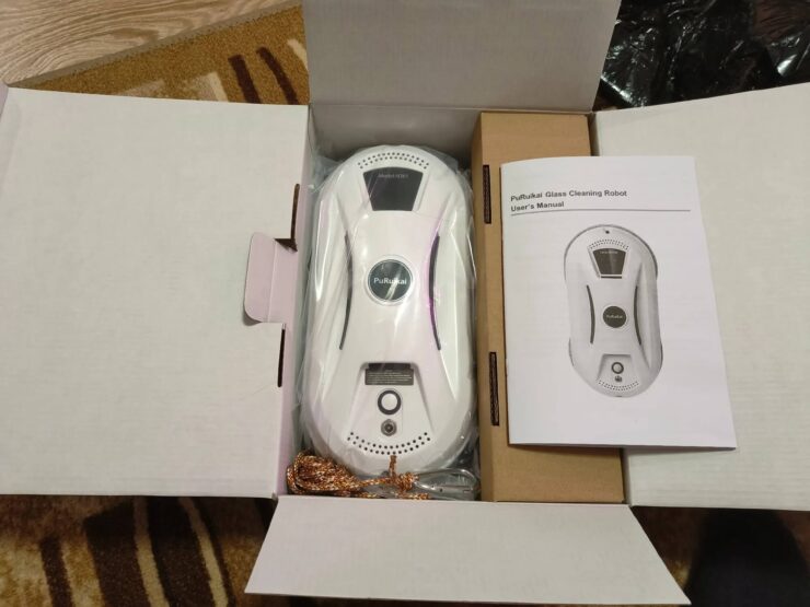 Какой робот-мойщик окон лучше. Робот надежно крепится к окну и точно не упадет вниз. Какой робот-мойщик окон лучше. Робот надежно крепится к окну и точно не упадет вниз. Фото.