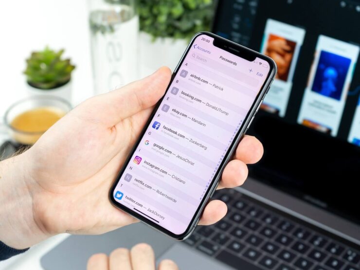Пароли в iOS 17 получили дополнительные полезные функции. Фото.