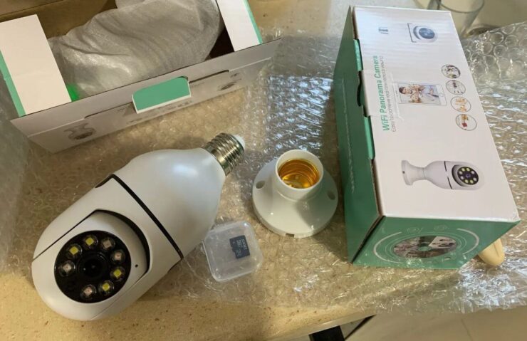 Скрытая камера с подключением к патрону Е27. Камера вместо лампочки? Почему бы и нет. Скрытая камера с подключением к патрону Е27. Камера вместо лампочки? Почему бы и нет. Фото.