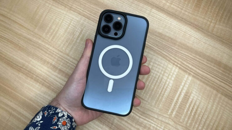 Почему MagSafe в iPhone плохо примагничивается и как это можно исправить. MagSafe открывает большие возможности по использованию дополнительных аксессуаров. Источник: edition.cnn.com. Почему MagSafe в iPhone плохо примагничивается и как это можно исправить. MagSafe открывает большие возможности по использованию дополнительных аксессуаров. Источник: edition.cnn.com. Фото.