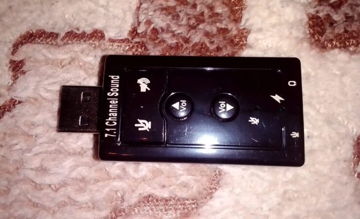 Как подключить наушники к ноутбуку. Отсутствие 3,5-мм разъёма — это не приговор. Фото.