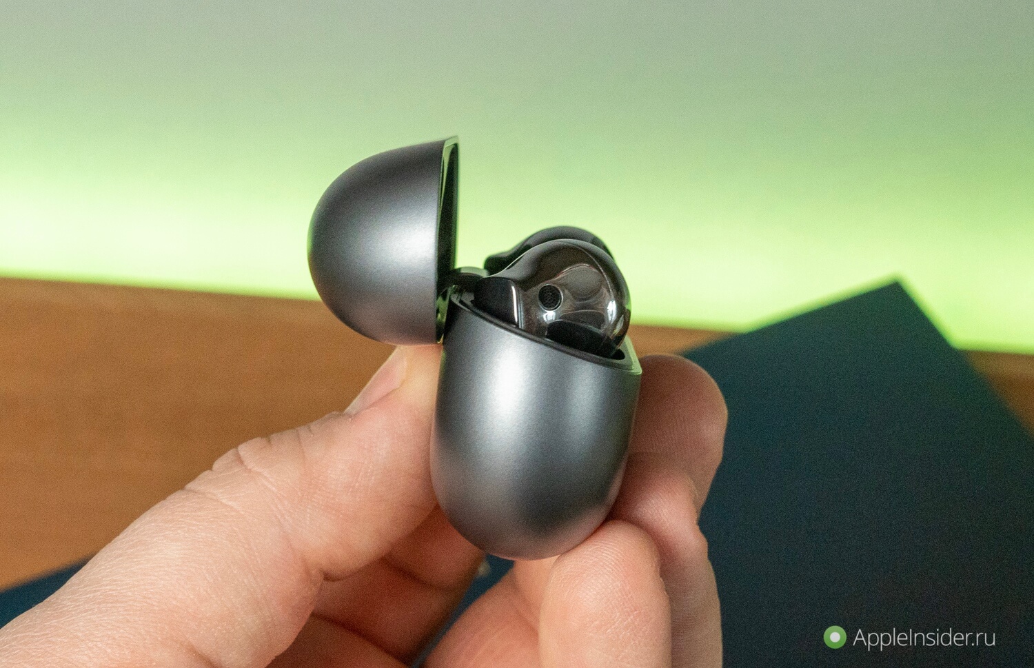 Чем HUAWEI Frebuds Pro 3 отличаются от Freebuds Pro 2. Крышка открывается со смещением. Чем HUAWEI Frebuds Pro 3 отличаются от Freebuds Pro 2. Крышка открывается со смещением. Фото.