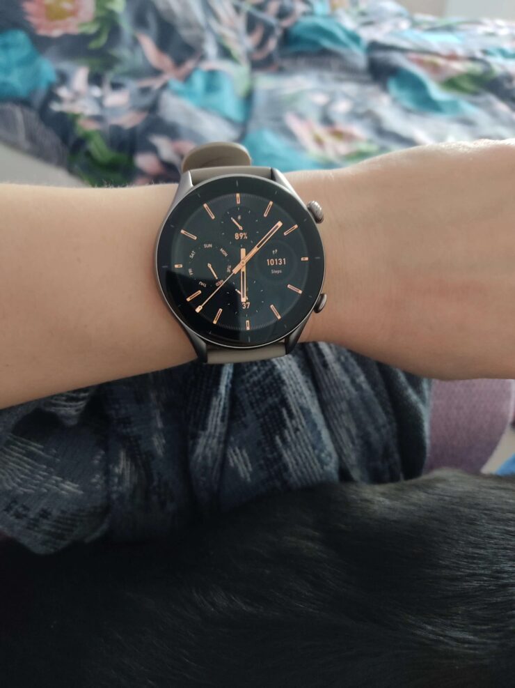 Круглые умные часы. Amazfit GTR 3 получились действительно стильными. Фото.