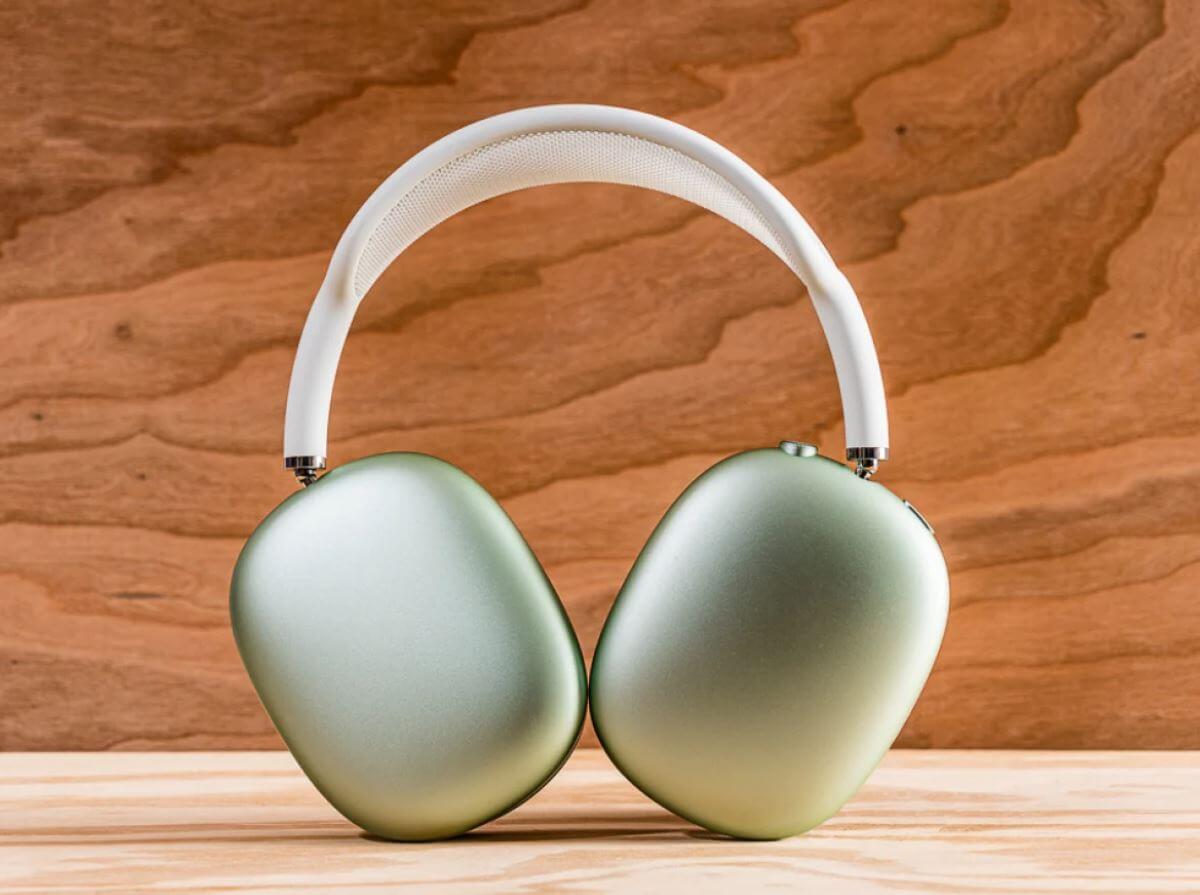 Стоит ли покупать AirPods Max. AirPods Max практически не скинули в цене с момента релиза. Стоит ли покупать AirPods Max. AirPods Max практически не скинули в цене с момента релиза. Фото.