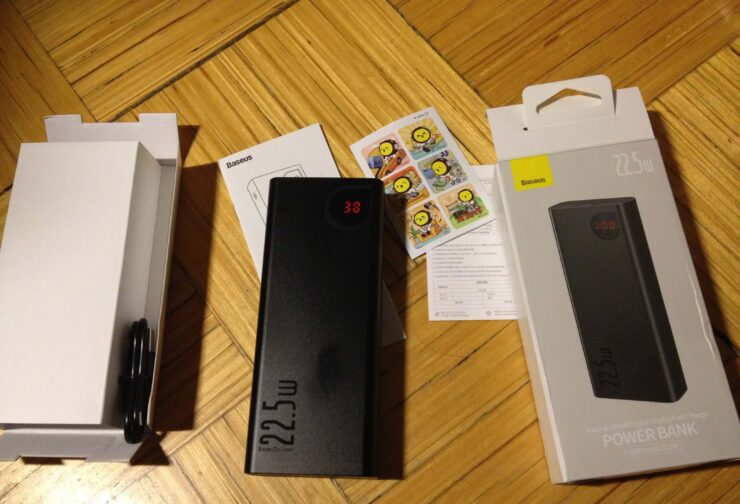 Внешний аккумулятор 20 000 мАч. 20 000 мАч хватит для зарядки всех ваших гаджетов. Внешний аккумулятор 20 000 мАч. 20 000 мАч хватит для зарядки всех ваших гаджетов. Фото.