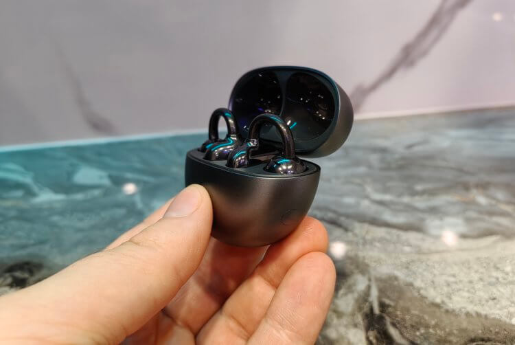 Huawei FreeClip — наушники, которые не выпадают из ушей и выглядят круче AirPods