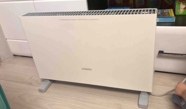 Умный электрический обогреватель Xiaomi. Управлять этим обогревателем можно со смартфона через приложение Mi Home. Умный электрический обогреватель Xiaomi. Управлять этим обогревателем можно со смартфона через приложение Mi Home. Фото.