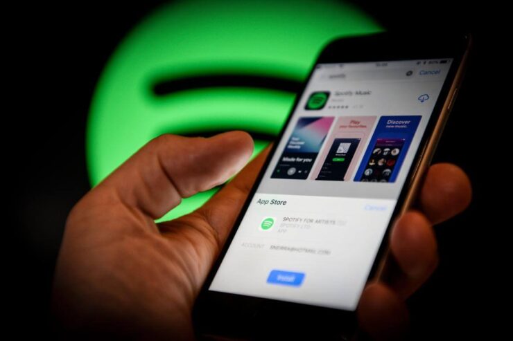 Почему iOS лучше Android. Сложно представить, что Apple сможет проверять софт не в App Store. Фото.