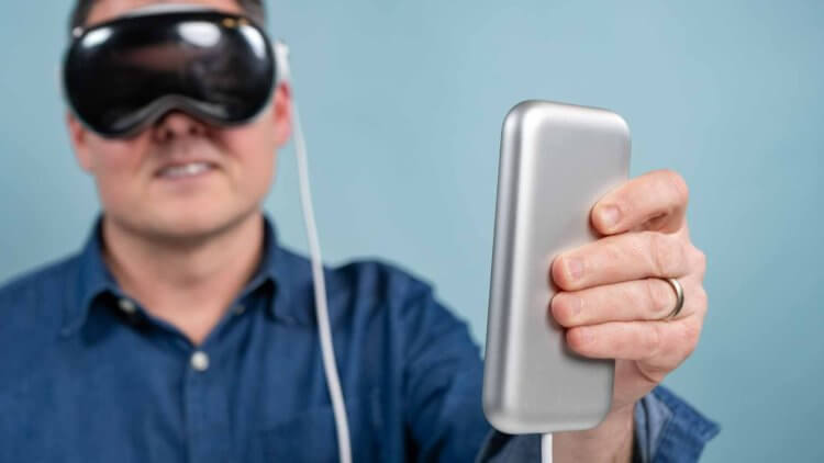 Отзывы об Apple Vision Pro. Вам еще придется придумать, куда деть аккумулятор. Изображение: tomsguide.com. Отзывы об Apple Vision Pro. Вам еще придется придумать, куда деть аккумулятор. Изображение: tomsguide.com. Фото.