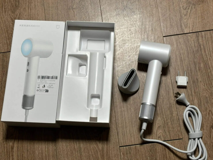Фен для волос Сяоми. Фен получился очень стильным. Фен для волос Сяоми. Фен получился очень стильным. Фото.
