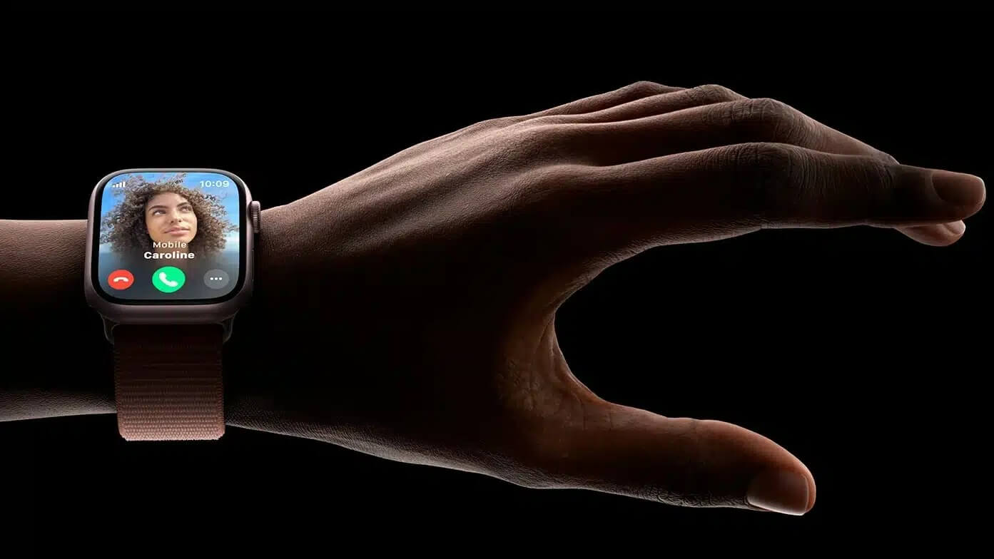 Жесты на Apple Watch. Отключение жеста двойного смыкания часто решает проблему с экраном Apple Watch. Изображение: it-here.ru. Фото.