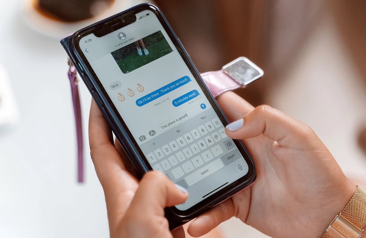 Что нового будет в iOS 17.4. Станет ли iMessage лучше после обновления? Да вряд ли. Фото.