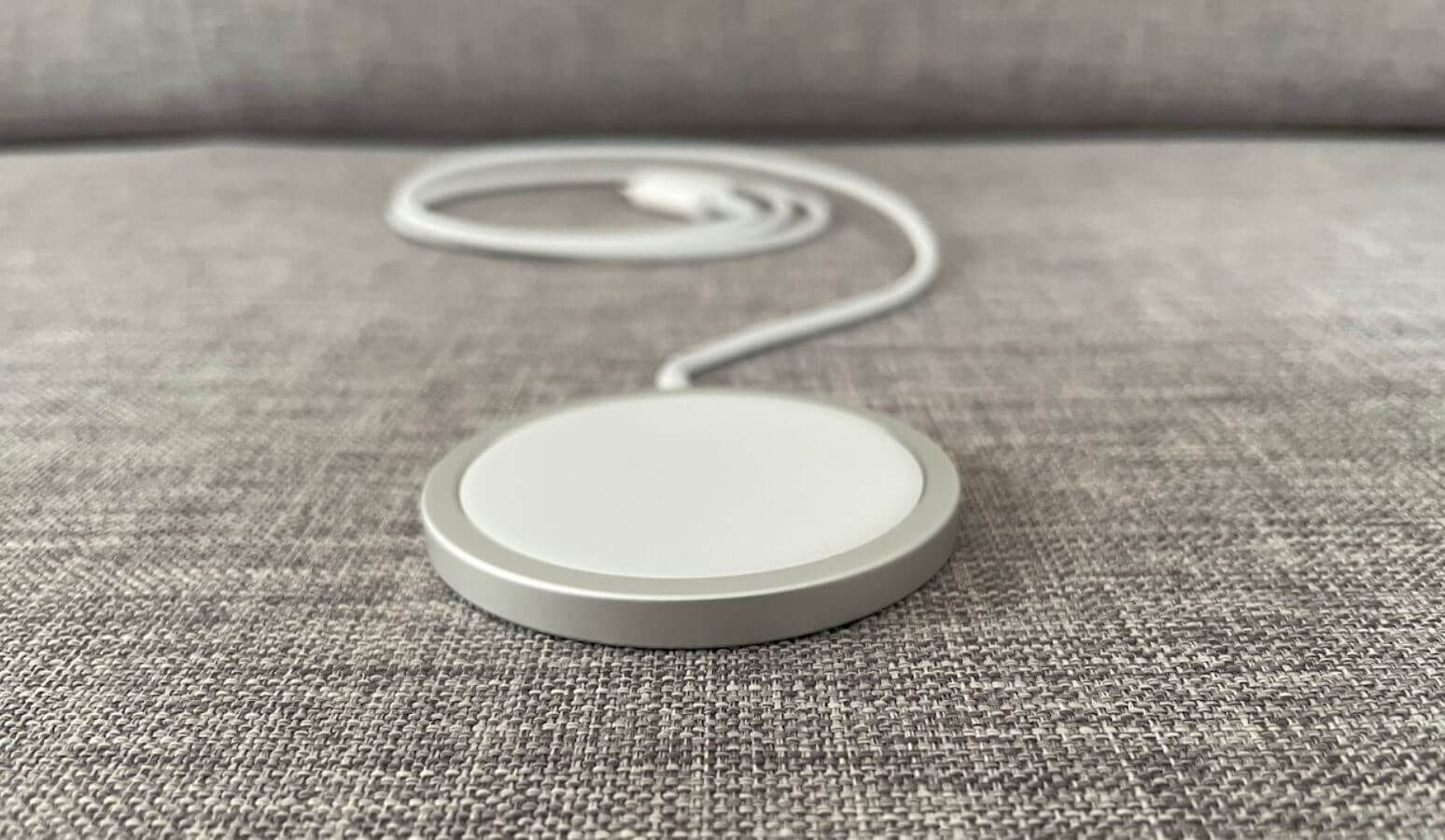 Как обновить MagSafe. У зарядки MagSafe есть прошивка, которую нужно обновлять. Как обновить MagSafe. У зарядки MagSafe есть прошивка, которую нужно обновлять. Фото.