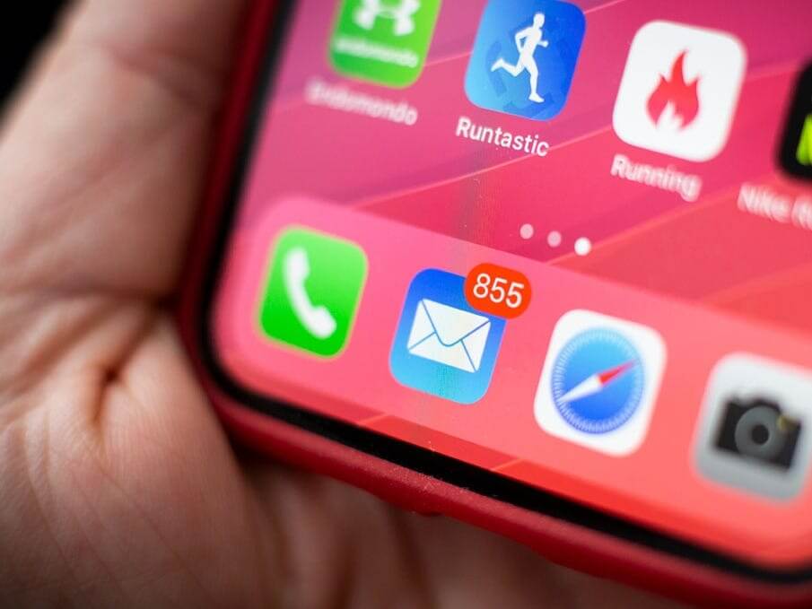 Как отправить большой файл по почте. У многих появится повод начать пользоваться встроенным почтовым приложением. Изображение: businessinsider.com. Фото.