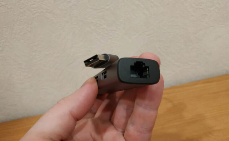 Как подключить MacBook к проводному интернету. Адаптер имеет в общей сложности 5 разъемов. Как подключить MacBook к проводному интернету. Адаптер имеет в общей сложности 5 разъемов. Фото.