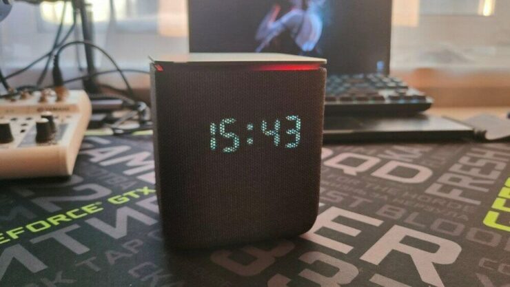 Какая Яндекс Станция лучше. С Яндекс Станцией Миди, вы всегда будете в курсе времени. Какая Яндекс Станция лучше. С Яндекс Станцией Миди, вы всегда будете в курсе времени. Фото.