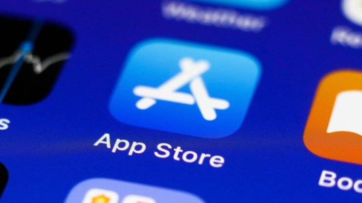 App Store недоступен в России. Apple скорее отключит App Store, iCloud и другие сервисы, серьезно ограничив возможности своих смартфонов в России. Изображение: pcmag.com. App Store недоступен в России. Apple скорее отключит App Store, iCloud и другие сервисы, серьезно ограничив возможности своих смартфонов в России. Изображение: pcmag.com. Фото.
