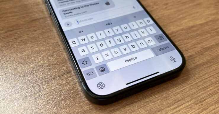 Как быстро и удобно набирать текст на iPhone. 6 советов для новичков. В клавиатуре iPhone есть много фишек, которые сделают набор текста удобнее. Изображение: bgr.com. Фото.